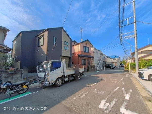 大和市南林間８丁目の新築一戸建