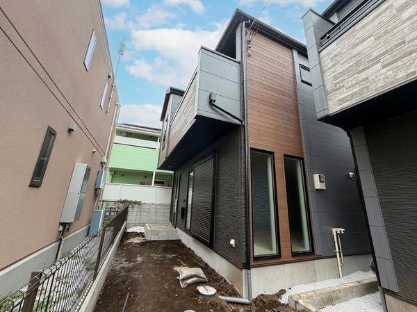 藤沢市高倉　新築戸建　全2棟　2号棟