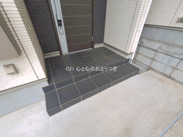 横浜市青葉区田奈町　中古戸建