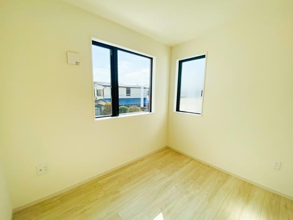綾瀬市綾西3丁目　新築戸建　全2棟　2号棟