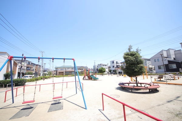 大和市福田　新築戸建　全3棟　2号棟(渋谷1号公園)