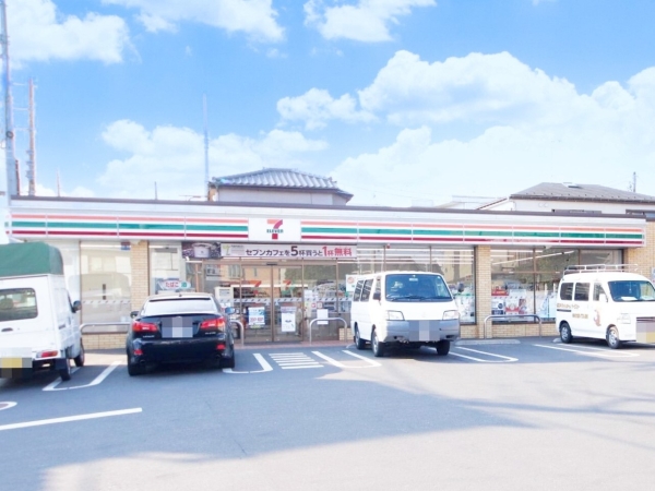 ライオンズヴィアーレ大和桜ヶ丘(セブンイレブン大和福田中央店)