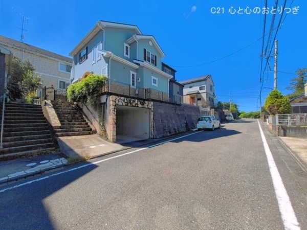 町田市上小山田町の中古一戸建て