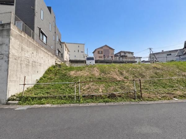 綾瀬市寺尾本町１丁目の土地