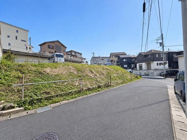 綾瀬市寺尾本町１丁目の土地