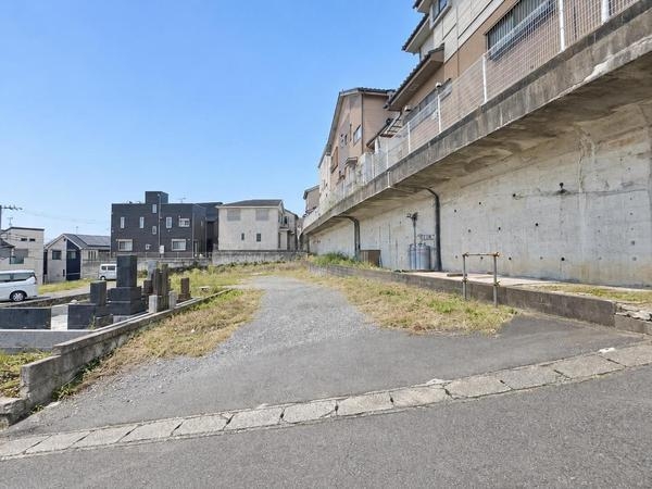 綾瀬市寺尾本町１丁目の土地