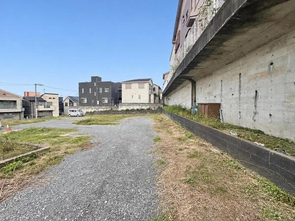 綾瀬市寺尾本町１丁目の土地
