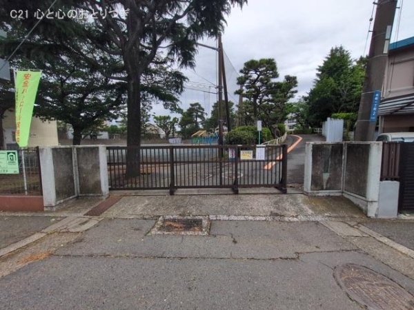 藤沢市西富２丁目の新築一戸建(藤沢市立藤沢小学校)
