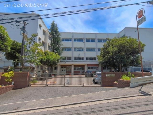 横浜市青葉区青葉台１丁目の新築一戸建(横浜市立青葉台中学校)