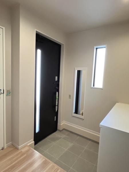 福岡市東区名島4丁目の新築一戸建(玄関)