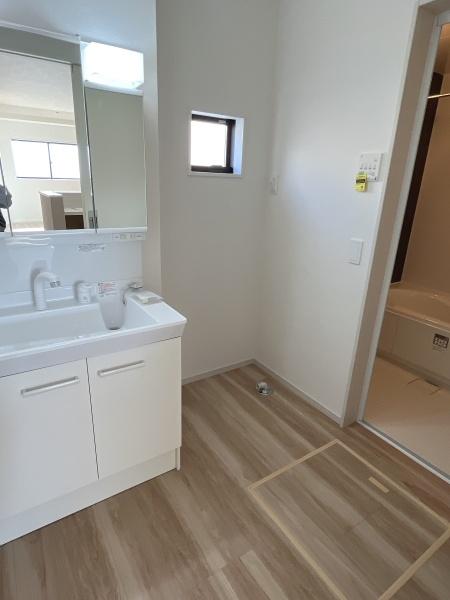 福岡市東区名島4丁目の新築一戸建(洗面台・洗面所)