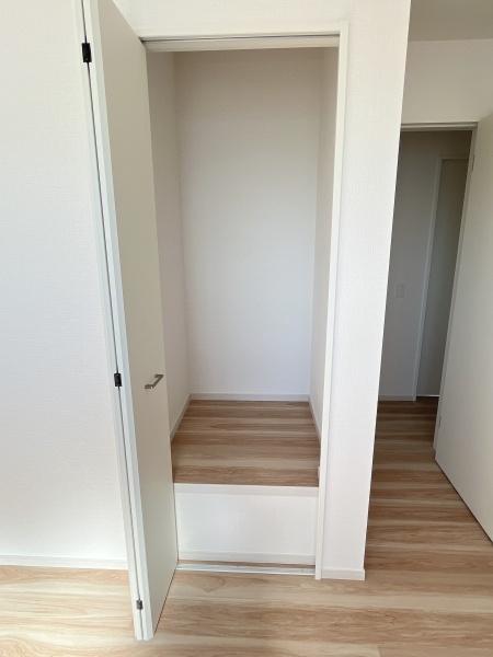 福岡市東区名島4丁目の新築一戸建(収納)