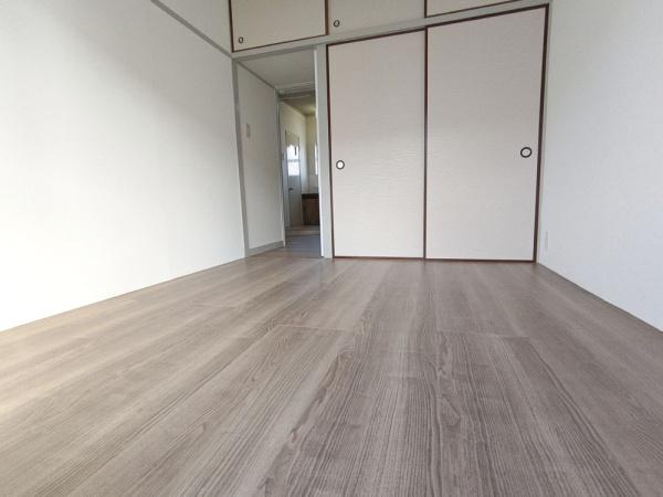 油山住宅９号棟