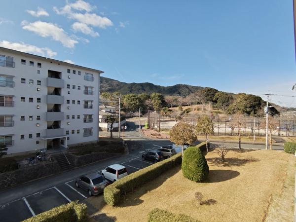 油山住宅９号棟
