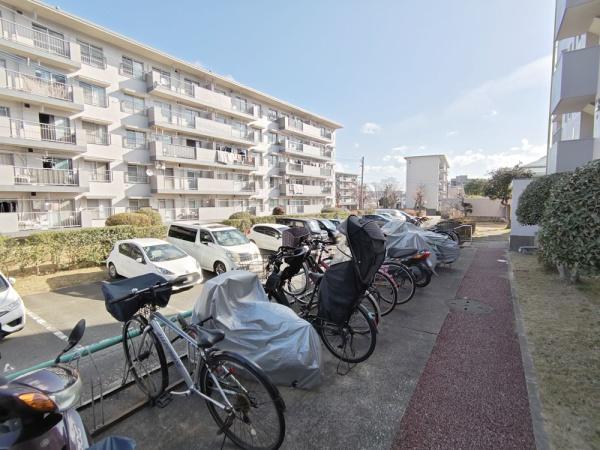 油山住宅９号棟