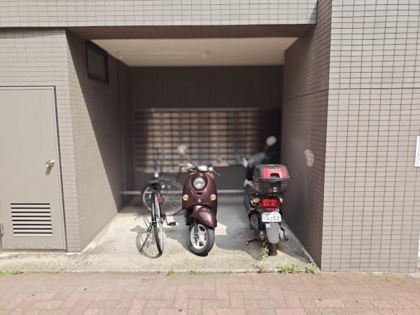 エステートモア高宮セゾン
