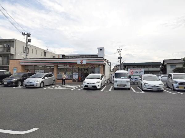ライオンズマンション県庁東(セブンイレブン博多吉塚1丁目店)