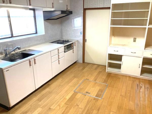 老司３丁目戸建て
