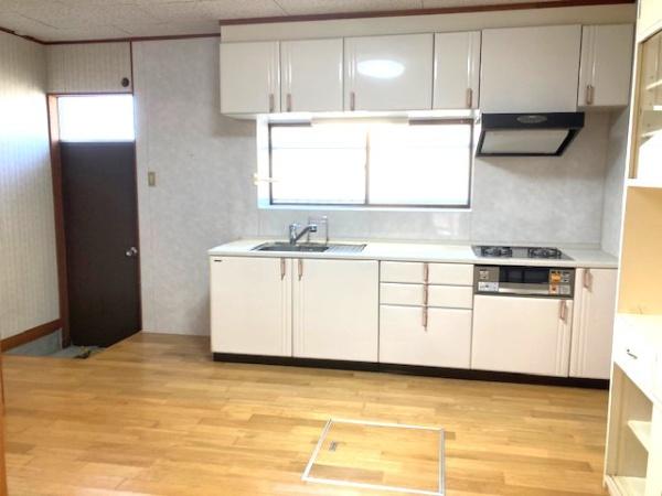 老司３丁目戸建て
