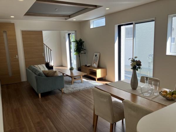 屋形原新築戸建1号棟(リビング)