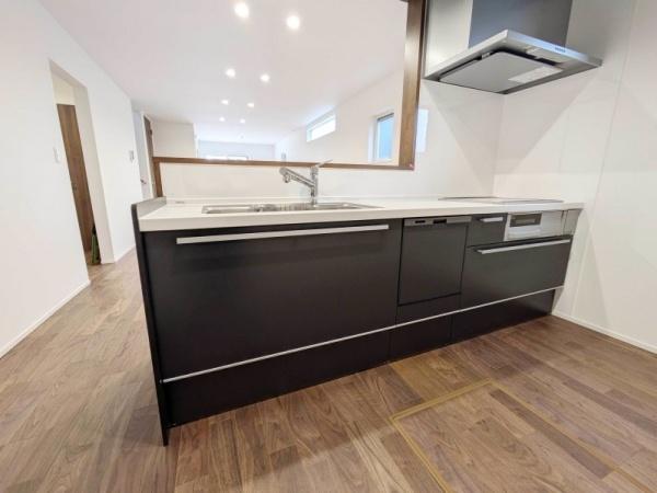 春日市春日10丁目新築戸建　B棟