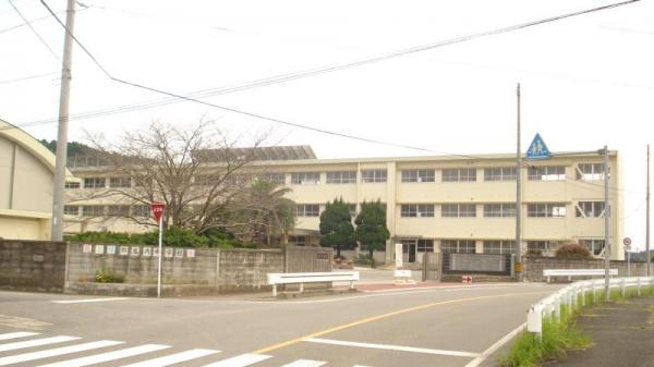 飯塚市綱分の土地(飯塚市立庄内中学校)