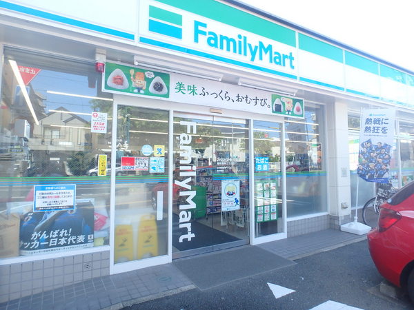 ロマネスク大濠アネックス(ファミリーマート福岡鳥飼三丁目店)