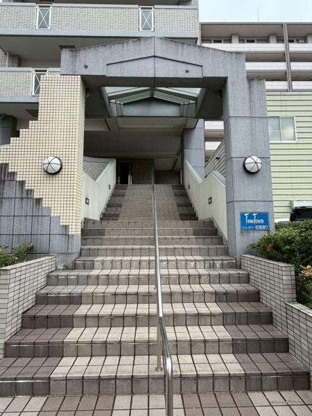 ツインタワー空港通り