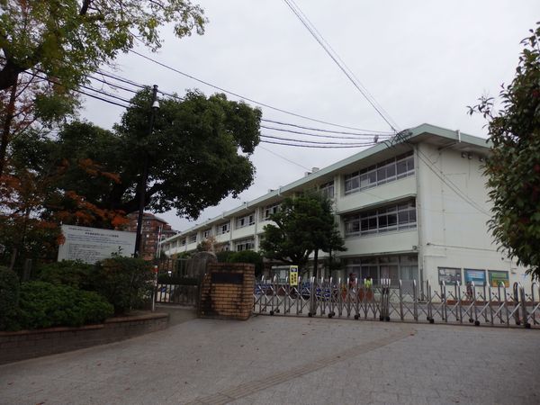 春日市須玖南７丁目の新築一戸建(春日市立須玖小学校)