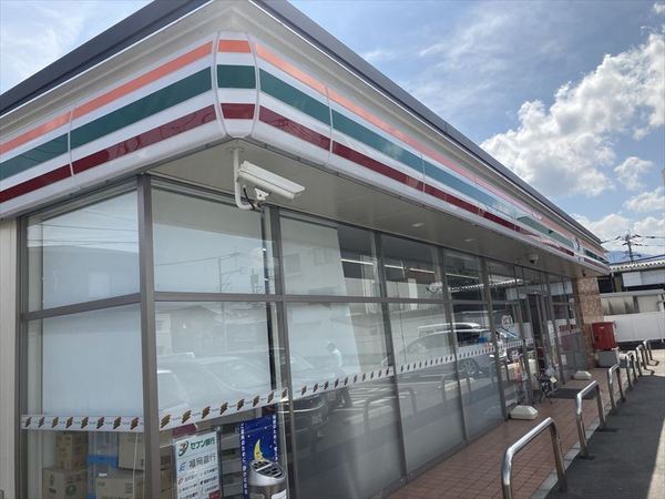 老司エクセル１５(セブンイレブン福岡老司3丁目店)
