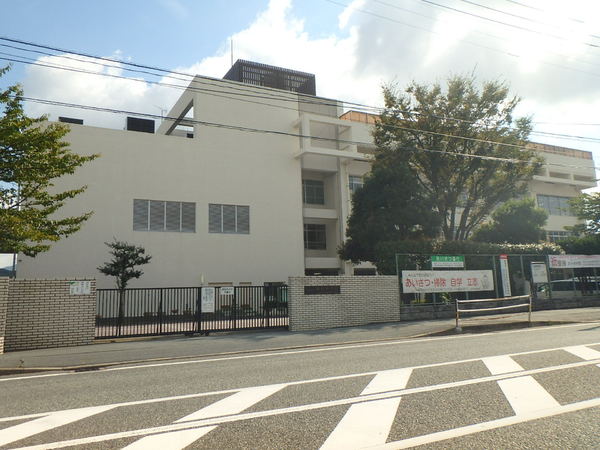 アンピール板付南(福岡市立板付中学校)