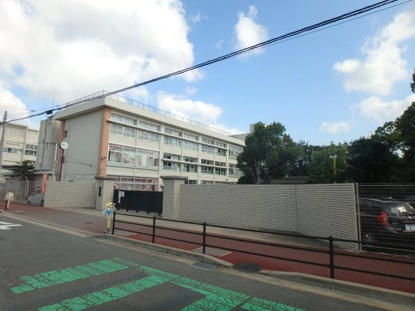 オープンレジデンシア桜並木ガーデン(福岡市立板付小学校)
