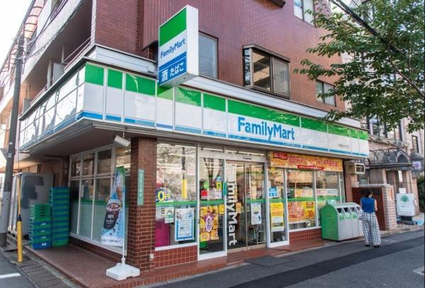 中野区松が丘１丁目の新築一戸建(ファミリーマート中野松が丘店)