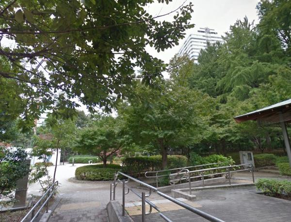 グランドメゾン元赤坂(千代田区立清水谷公園)