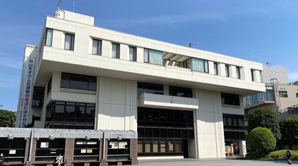 ライオンズガーデンテラス千歳烏山(世田谷区立烏山図書館)