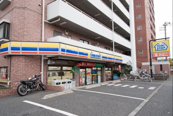 ジオ杉並高井戸(ミニストップ高井戸東3丁目店)