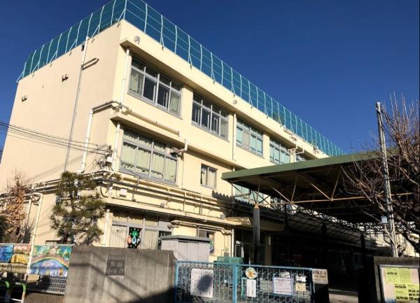 世田谷区上祖師谷２丁目の新築一戸建(世田谷区立烏山小学校)
