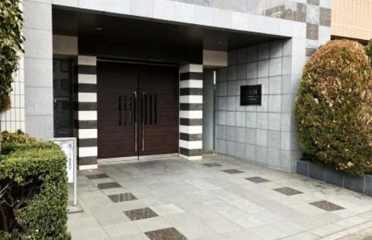 アデニウム学芸大学