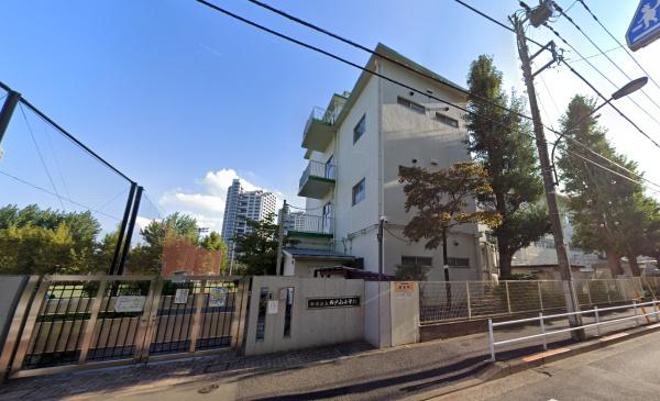 西戸山タワーホウムズセントラルタワー(新宿区立西戸山小学校)