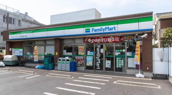 パラスト荻窪(ファミリーマート杉並上荻二丁目店)