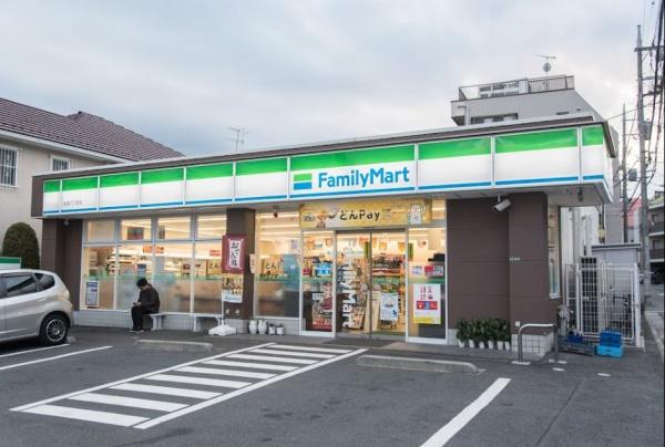 世田谷区松原６丁目の中古一戸建て(ファミリーマート松原六丁目店)
