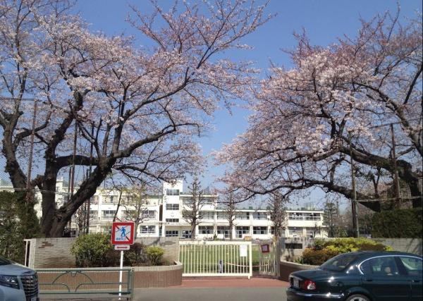 パレステージ鷺宮(中野区立武蔵台小学校)