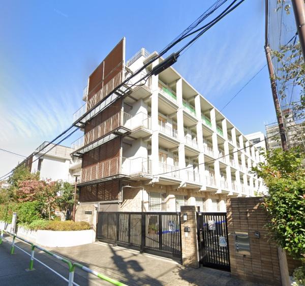 フリーディオ四谷三丁目(新宿区立四谷小学校)