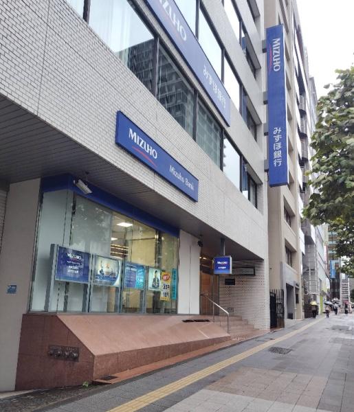 グランドメゾン元赤坂(みずほ銀行赤坂支店)