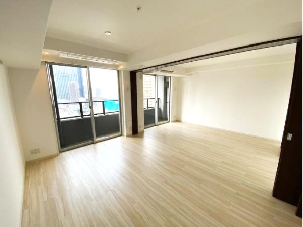 ファーストリアルタワー新宿