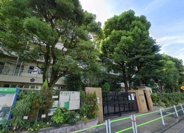 インフィニティ南青山(港区立青南小学校)
