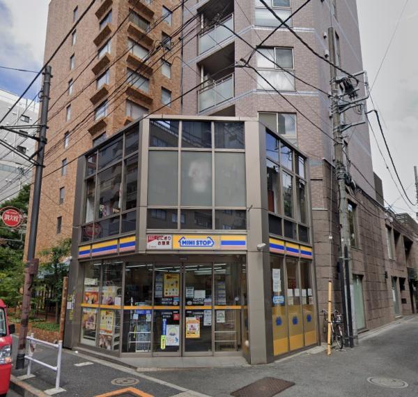 広尾ガーデンフォレストH棟(ミニストップ南青山6丁目店)
