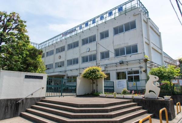 世田谷区成城2丁目の新築一戸建(世田谷区立明正小学校)