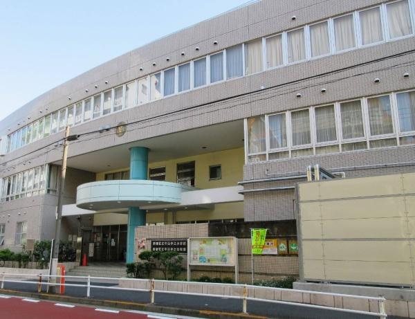 新宿区住吉町の中古一戸建て(新宿区立牛込仲之小学校)