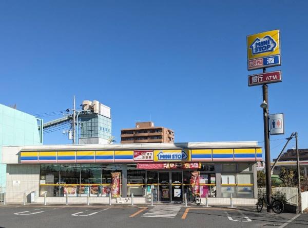 フォルスコート調布(ミニストップ調布多摩川1丁目店)